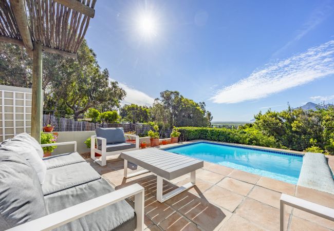 House in City of Cape Town - Luxurious Peaceful Mountain Retreat-Heated Pool 