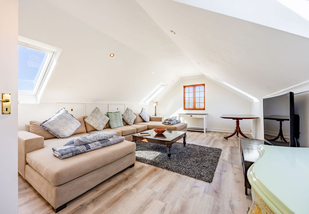 House in City of Cape Town - Luxurious Peaceful Mountain Retreat-Heated Pool 