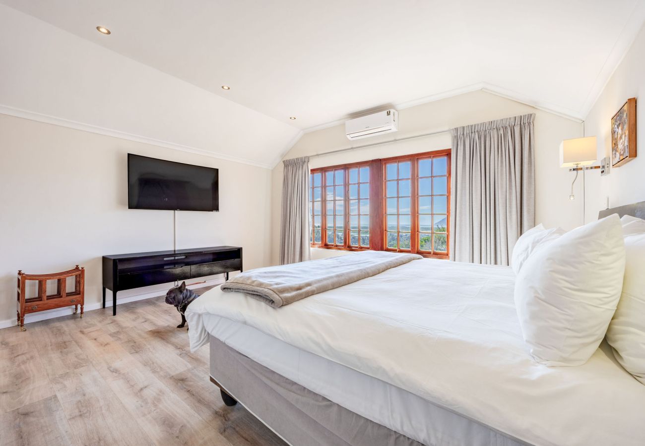 House in City of Cape Town - Luxurious Peaceful Mountain Retreat-Heated Pool 