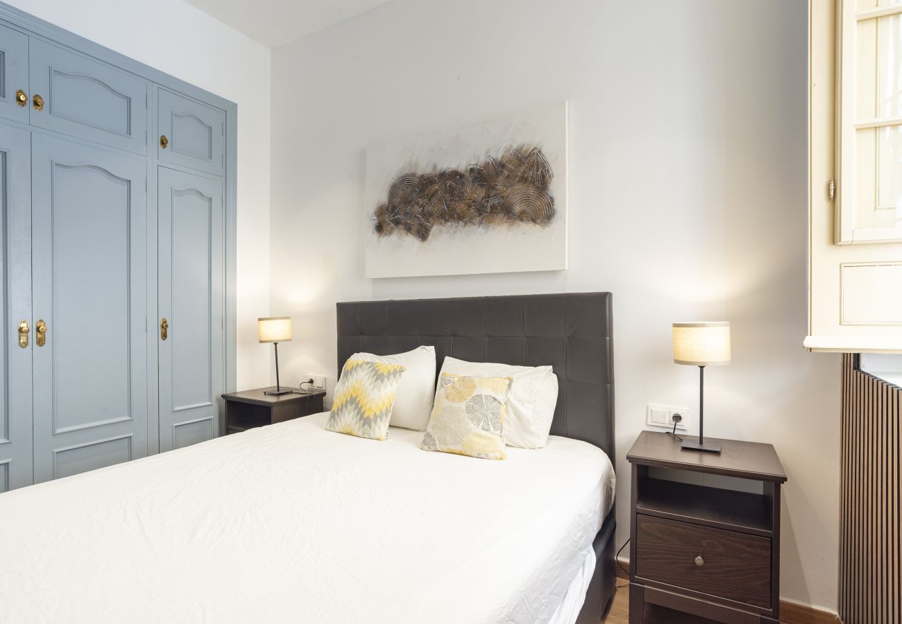 Apartment in Málaga - Malaga Central 2 Bedroom Patio 