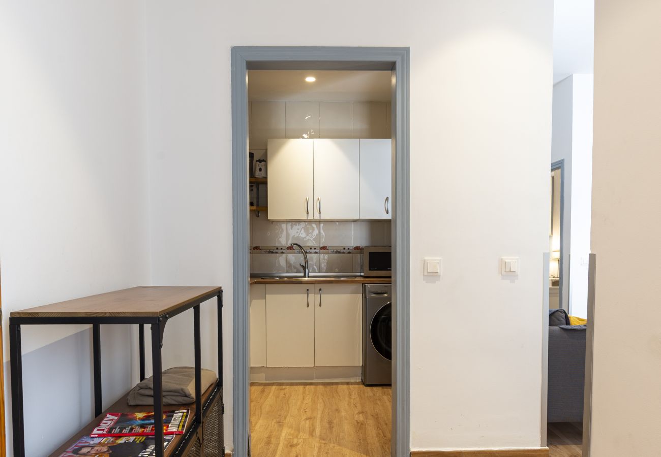 Apartment in Málaga - Malaga Central 2 Bedroom Patio 