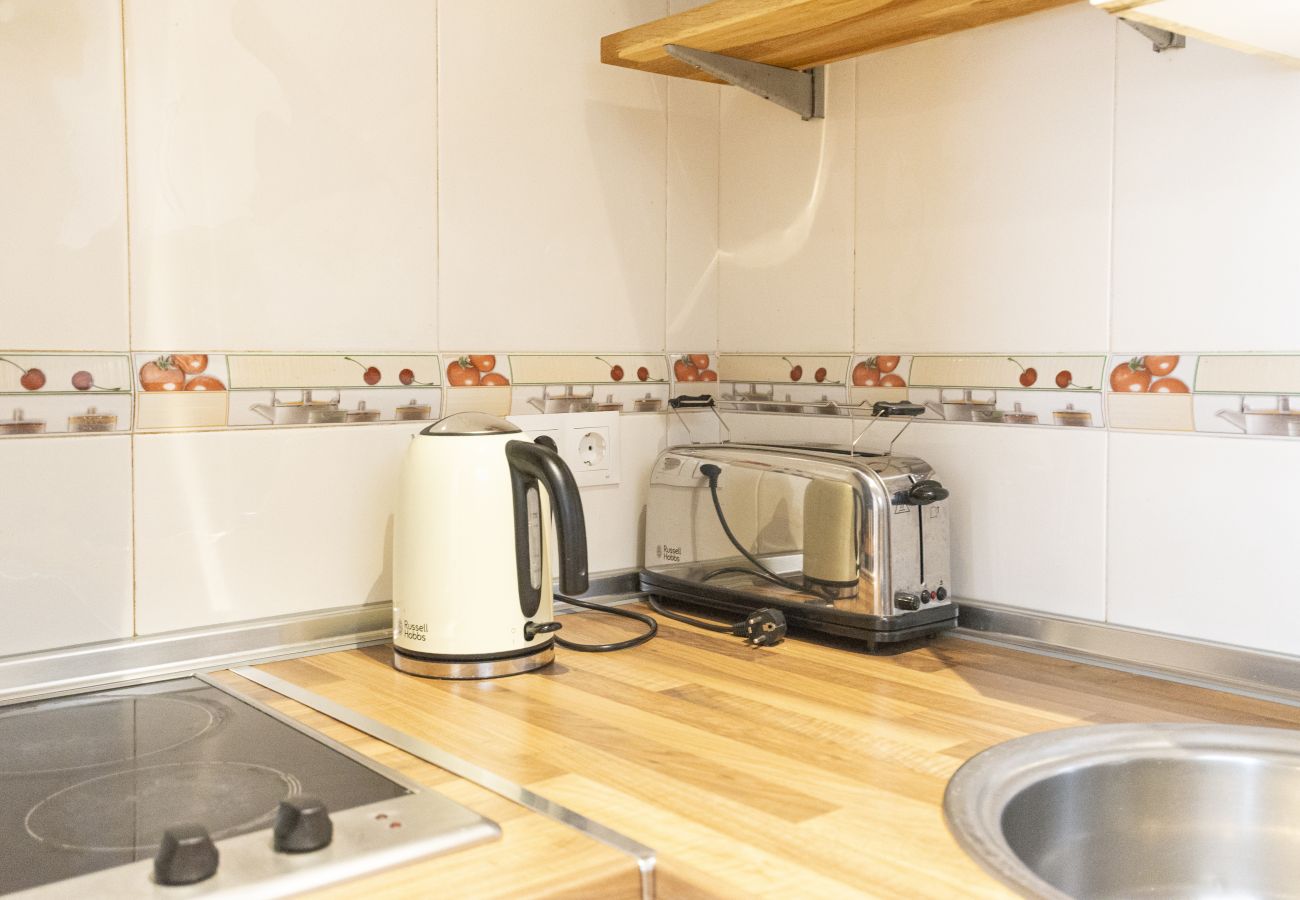 Apartment in Málaga - Malaga Central 2 Bedroom Patio 